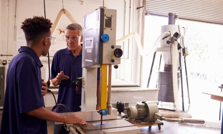 Mesleki Eğitim Kanununa Aykırı Davrananlara Verilecek Cezalar