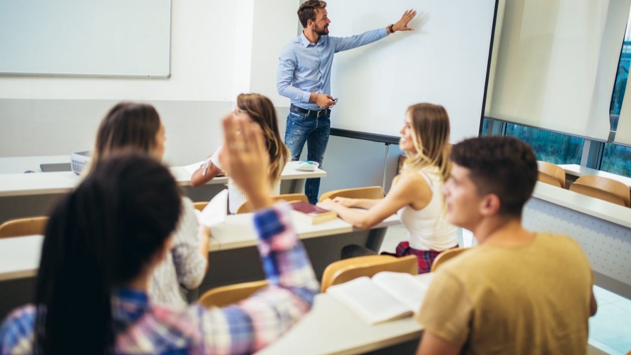 Lisede Bir Ders Yılı