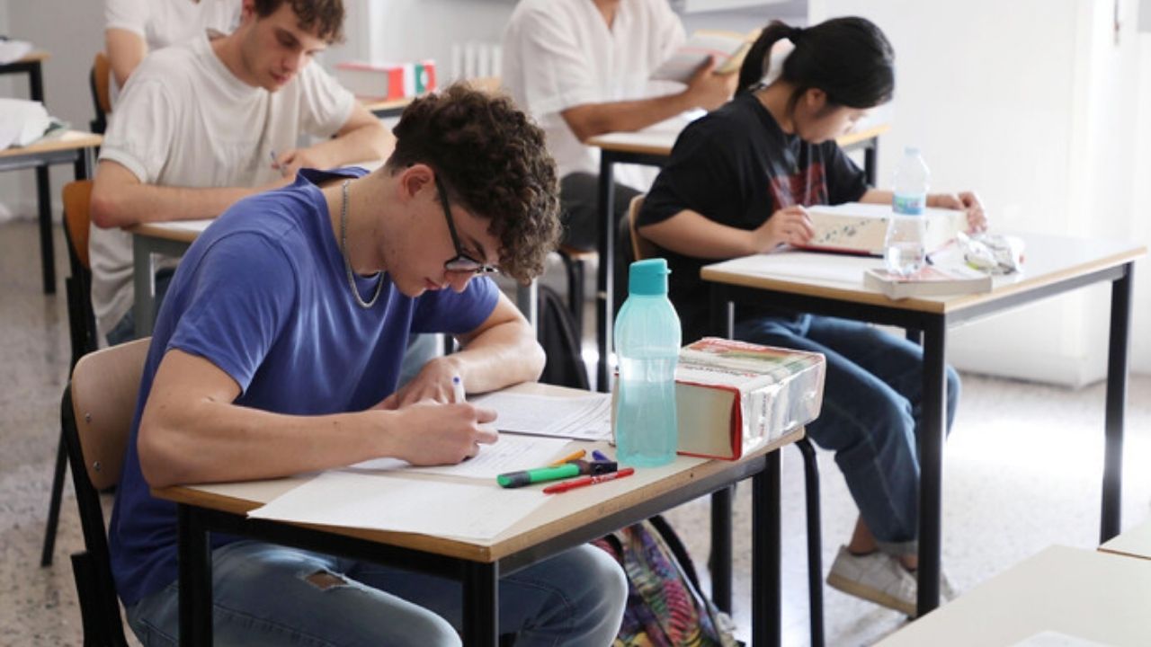 Lisede Bir Derste Bir Günde Yapılabilecek En Fazla Sınav